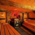Der Innenbereich der Sauna